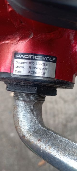 Bicicleta BMX Mongoose Roja