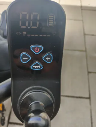 Silla de ruedas Mobiclinic Troya Plus eléctrica