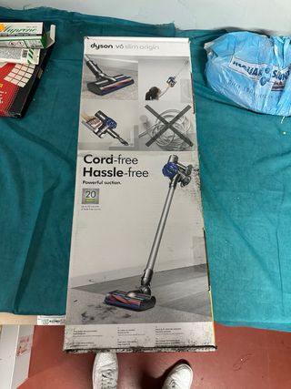 Dyson V6 Slim Origin aspirapolvere