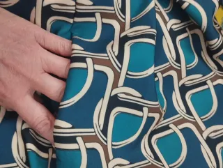 Gonna fantasia geometrica