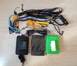 Fundas y cordeles para cámaras Fujifilm, Olympus