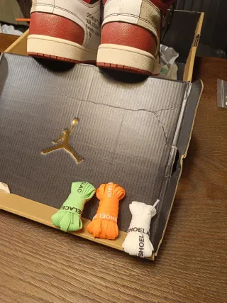 Jordan 1 Retro High Off-White Chicago 44