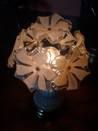Lámpara diseño flores cristal antigua