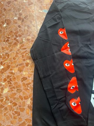Camiseta Comme des Garçons Negra Manga Larga
