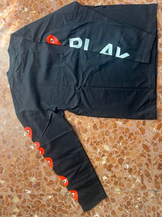 Camiseta Comme des Garçons Negra Manga Larga