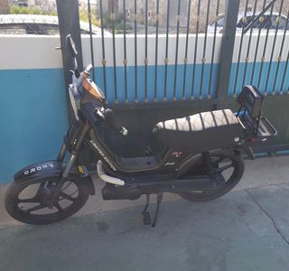 Derbi Variant Negra Limited Edition