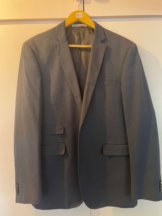 3 trajes completos de vestir  y Americana de pana