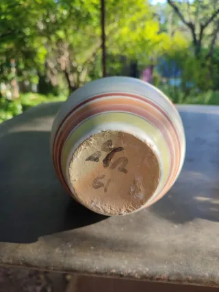 Jarrón de cerámica multicolor