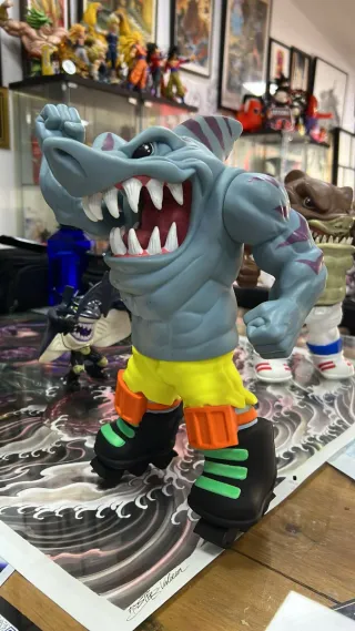Figura Tiburón Street Sharks