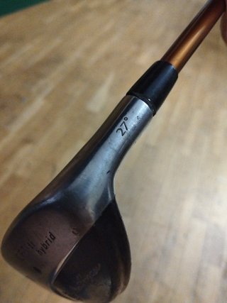 Híbrido 5 Ben Hogan 27° Aldila NVS regular flex
