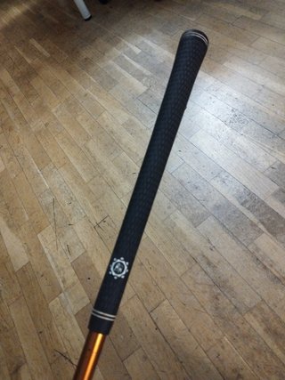 Híbrido 5 Ben Hogan 27° Aldila NVS regular flex