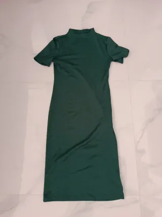 Vestido verde Zara cuello alto