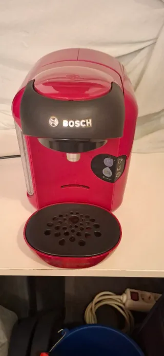 Cafetera Bosh Tassimo Roja