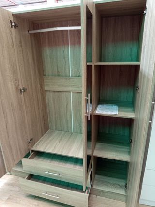 Armario Dormitorio 4 Puertas con Espejo (Nuevo)