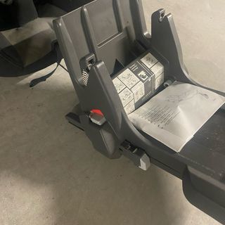 Silla coche Isofix con base y pata. Original Audi