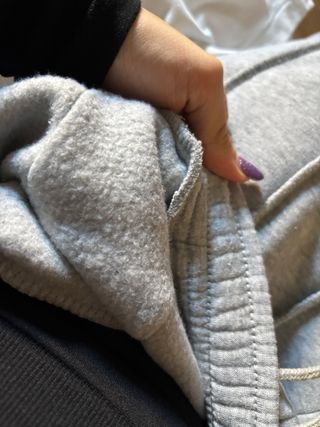 Pantalón de chándal gris
