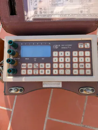 Calibrador ERO ELECTRONIC Memocal 81 Vintage
