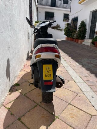 Kymco Scout 49 Plata