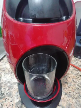 Cafetera Nescafé Dolce Gusto Roja