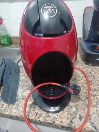 Cafetera Nescafé Dolce Gusto Roja
