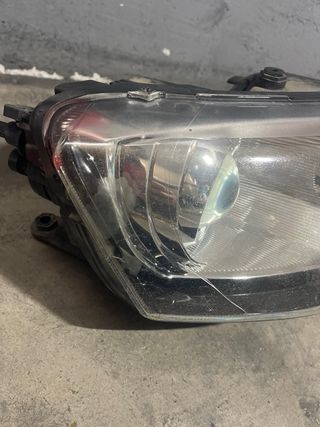 Faro Bi-Xenón Skoda Spaceback NH1