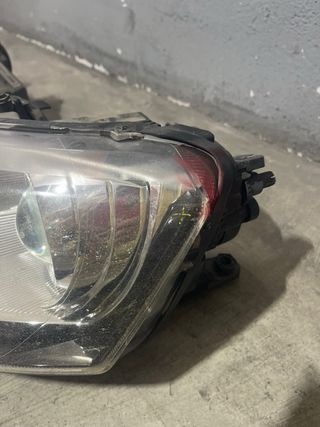 Faro Bi-Xenón Skoda Spaceback NH1