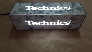 LOTE TECHNICS PROMO EXPOSITOR, ADHESIVO Y LAMPARA