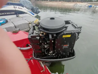 Lancha Rápida Glastron 115Cv 2T