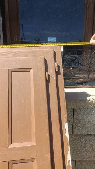 Ventana de madera natural