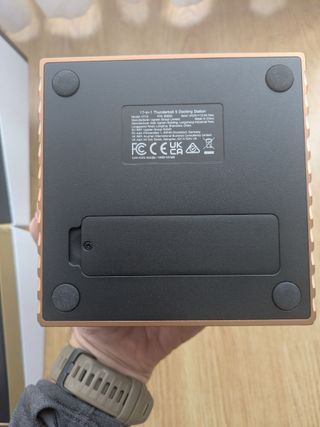 Dock UGREEN Maxidok Thunderbolt 5 17 en 1