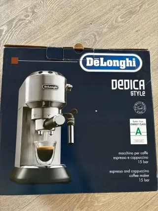 Cafetera DeLonghi Plata