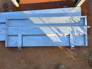 Puerta trasera remolque galvanizada