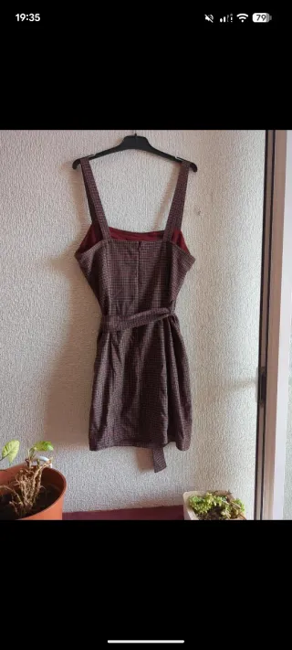 Vestido corto de tirantes a cuadros