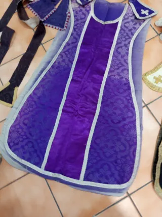 Lote casullas litúrgicas sacerdotales antiguas