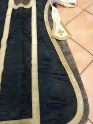 Lote casullas litúrgicas sacerdotales antiguas