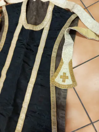 Lote casullas litúrgicas sacerdotales antiguas