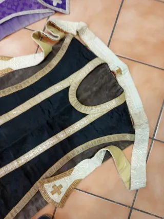 Lote casullas litúrgicas sacerdotales antiguas