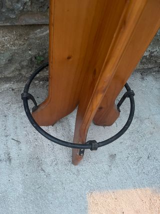 Sgabelli in legno e metallo