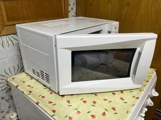 Microondas y lavavajillas Beko