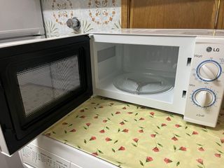 Microondas y lavavajillas Beko