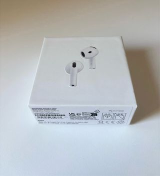 Apple AirPods 4 cancellazione rumore