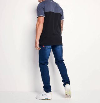 11 Degrees. Pantalón vaquero slim. W34 L32