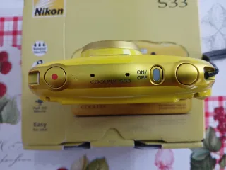 Cámara Nikon Coolpix S33 Amarilla