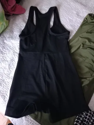 Lote Ropa Negra y Verde Militar