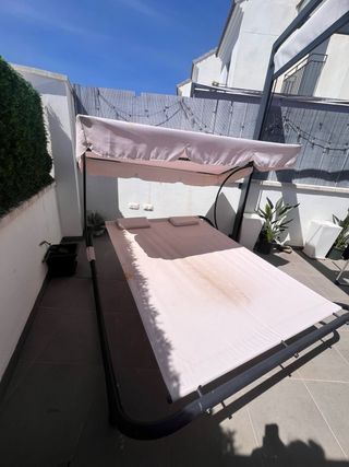 Hamaca de jardín negra y gris