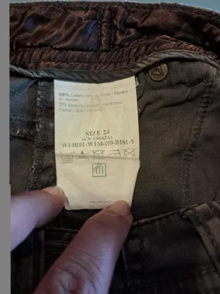 Pantaloni cargo Guess marroni con zip