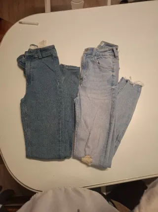 Pantalones vaqueros pitillo Bershka talla 32