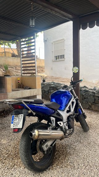 Suzuki SV 650 Naked Azul