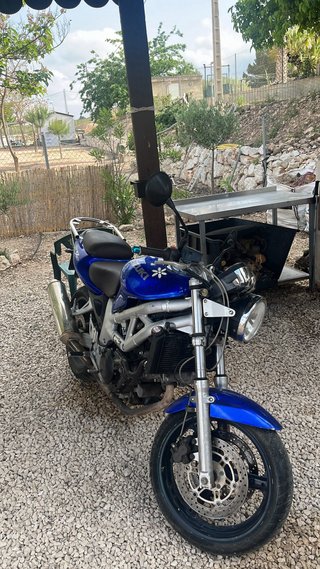 Suzuki SV 650 Naked Azul