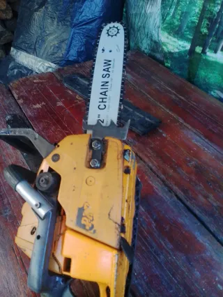 Motosierra de gasolina